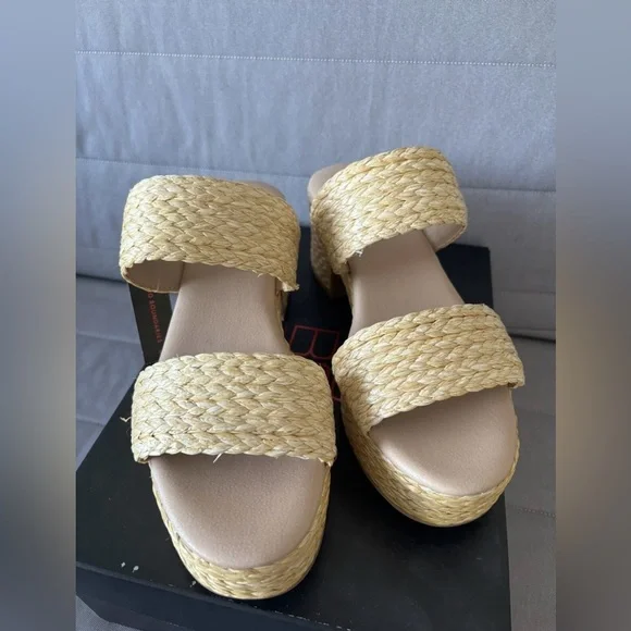 No Boundaries Women's Beige Woven Platform Sandals Size 11 - Picture 2 of 11